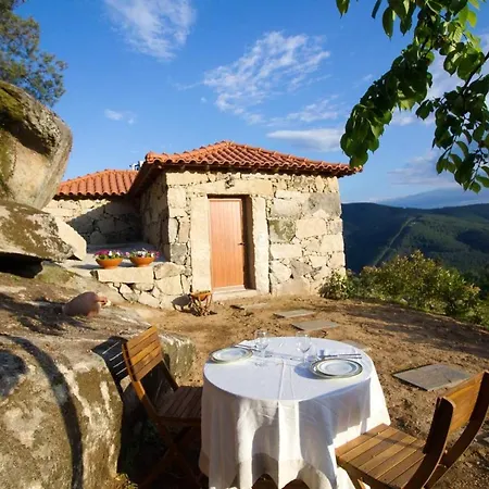 Charming House With Garden And Stunning Views In Vakantiehuis *