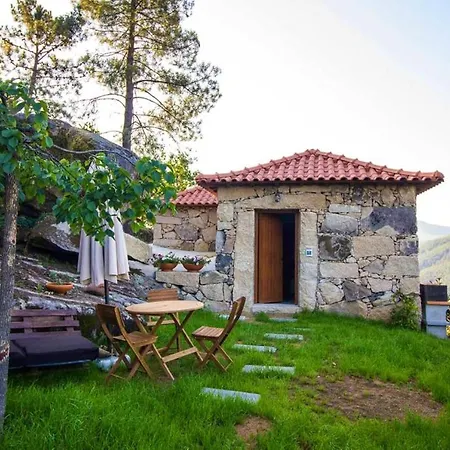 Charming House With Garden And Stunning Views In Vakantiehuis Vilar de Ferreiros