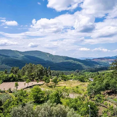 Charming House With Garden And Stunning Views In Vilar de Ferreiros